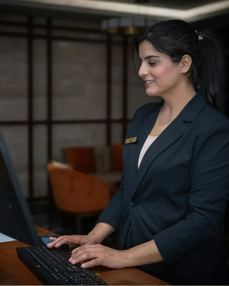 Receptionist