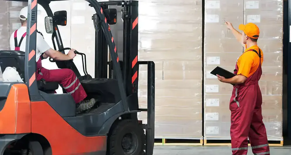 Blog image on Handling Loads in a Warehouse: Safety Concerns