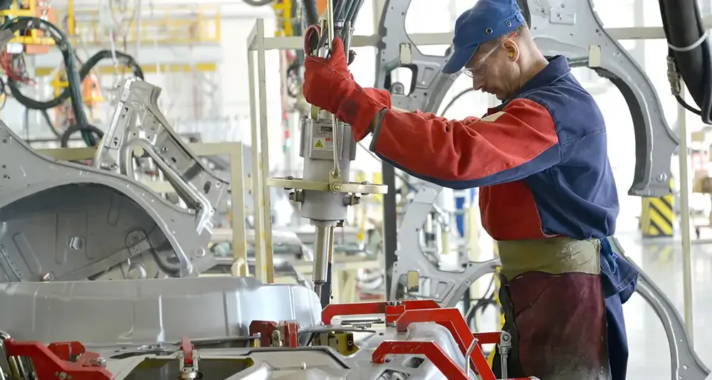Blog image on Operating Industrial Machinery: Safety Concerns