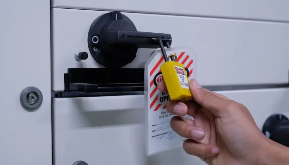 eSafetyFirst - Lockout/Tagout Safety: Protecting Canadian Workers from Hazardous Energy